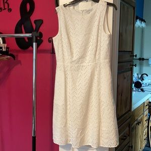 Sleeveless dress